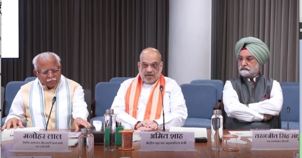 امت شاہ نے دہلی کی کچی آبادیوں کی بازآبادکاری کیلئے اعلیٰ سطحی میٹنگ طلب کی امت شاہ نے دہلی کی کچی آبادیوں کی بازآبادکاری کیلئے اعلیٰ سطحی میٹنگ طلب کی