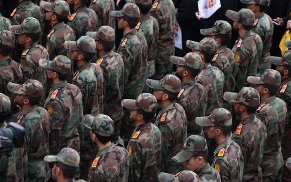 امریکی پابندیاں ہٹنے کی صورت میں پاسداران انقلاب کی جیب میں خطیر دولت آئے گی امریکی پابندیاں ہٹنے کی صورت میں پاسداران انقلاب کی جیب میں خطیر دولت آئے گی