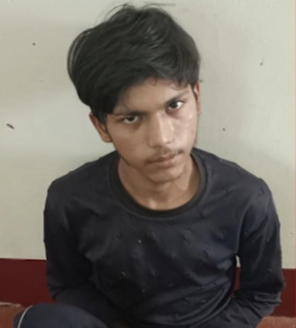 پاکستان کی دہشت گرد تنظیموں کے ساتھ مبینہ طور پر تعلق کے شبہ میں کرناٹک میں ایک نوجوان گرفتار پاکستان کی دہشت گرد تنظیموں کے ساتھ مبینہ طور پر تعلق کے شبہ میں کرناٹک میں ایک نوجوان گرفتار