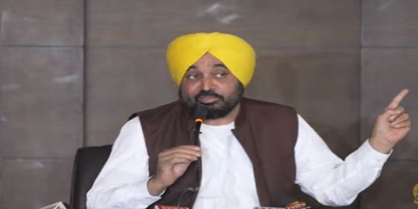 متنازعہ ویڈیو پربھگونت مان کا دعویٰ ۔ ماسک پہن کر بنایا گیا فرضی ویڈیو