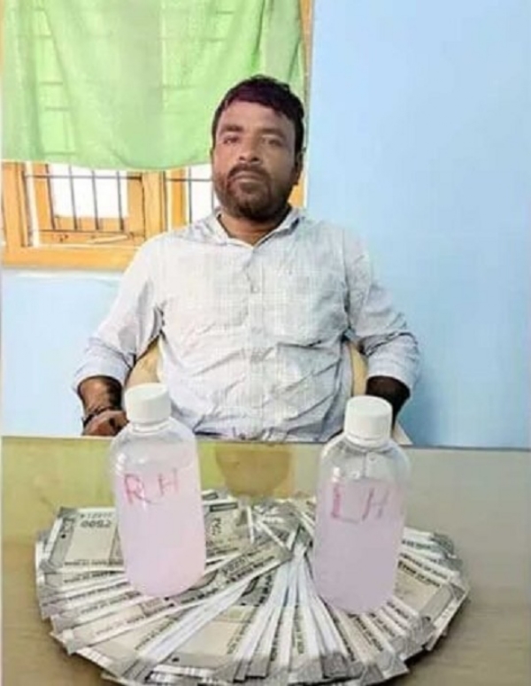 کھمم پنچایت سکریٹری 25,000 روپے رشوت لیتے ہوئے گرفتار