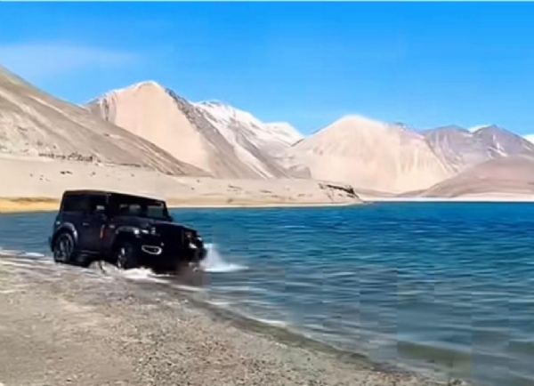 Vehicle