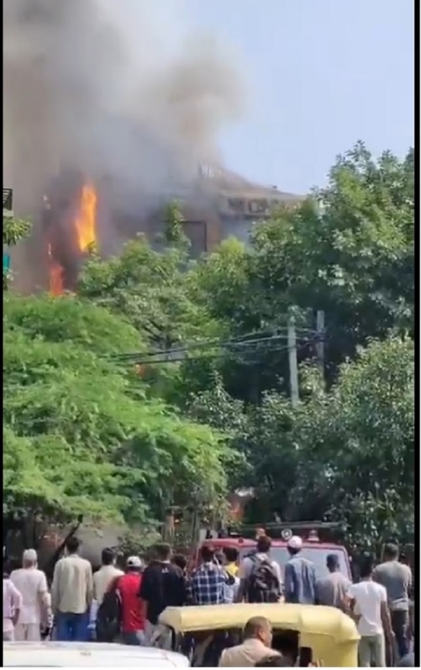 دہلی کے مالویہ ریسٹورنٹ میں آگ لگنے سے 21 افراد کی موت کی تصدیق