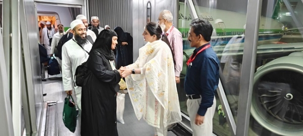 حاجیوں کی وطن واپسی مکمل،ایئر پورٹ پرچیئر پرسن کوثر جہاں نے رات 3:27 بجے آخری قافلے کا استقبال کیا