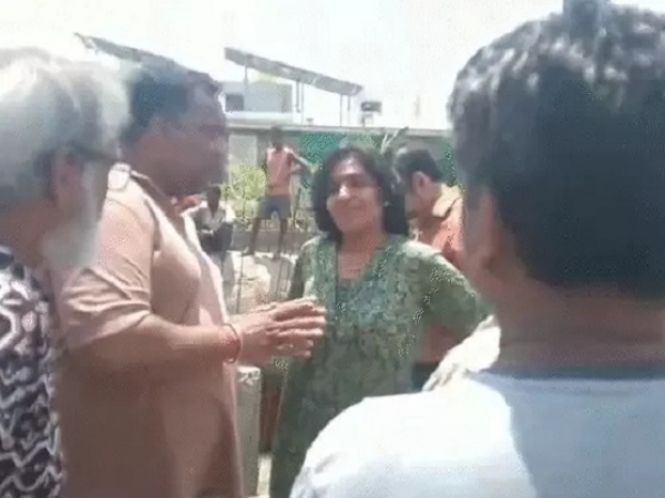لوگوں نے میونسپل کمشنر کو بتائی پریشانی