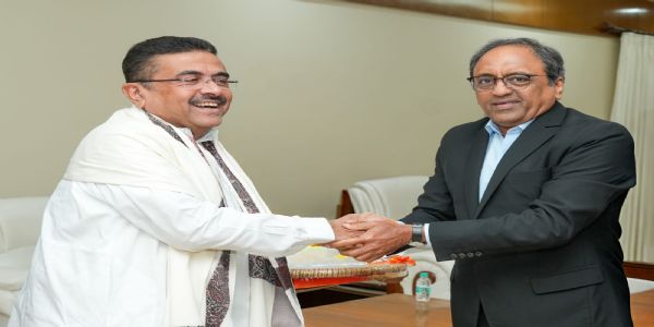 وزیر اعلیٰ شوبھیند وادھیکاری نے ایل اینڈ ٹی کے چیئرمین سے ملاقات کی، بنگال میں صنعتی سرمایہ کاری پر تبادلہ خیال