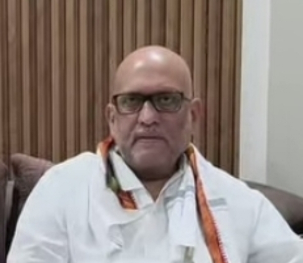 گھریلو سلنڈر کی قیمتوں میں مزید اضافہ متوقع : اجے رائے گھریلو سلنڈر کی قیمتوں میں مزید اضافہ متوقع : اجے رائے