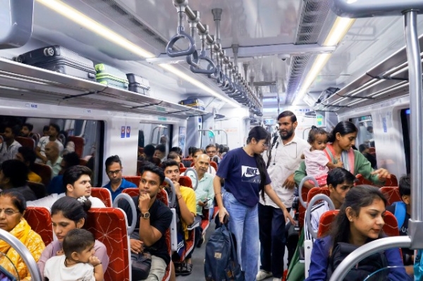 نمو انڈیا نے قائم کیا نیا ریکارڈ ، ایک دن میں 1.25 لاکھ سے زیادہ مسافروں نے سفر کیا نمو انڈیا نے قائم کیا نیا ریکارڈ ، ایک دن میں 1.25 لاکھ سے زیادہ مسافروں نے سفر کیا