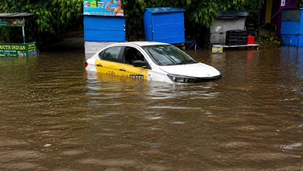 Kolkata-rain-water-logging Kolkata-rain-water-logging