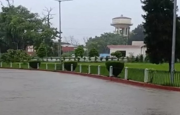 پٹنہ کے نشیبی علاقوں میں مسلسل بارش سے آبی جماؤ