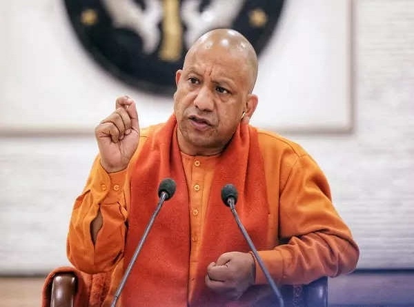 یوگی حکومت کی گاوں کے ہونہارنوجوانوں کوافسر بنانے کی تیاری یوگی حکومت کی گاوں کے ہونہارنوجوانوں کوافسر بنانے کی تیاری