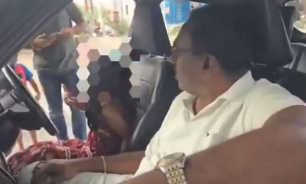 کمسن بچی کا مصروف سڑک پرگاڑی چلانے کا معاملہ، سب انسپکٹر پرغفلت کا الزام کمسن بچی کا مصروف سڑک پرگاڑی چلانے کا معاملہ، سب انسپکٹر پرغفلت کا الزام