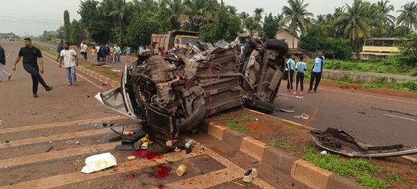ACCIDENT MAHA CAR CRASH KILLS FOUR ACCIDENT MAHA CAR CRASH KILLS FOUR