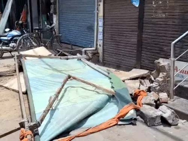 فرید آباد میں دکان کی بارجہ گرنے سے بہار کے دو نوجوانوں کی موت فرید آباد میں دکان کی بارجہ گرنے سے بہار کے دو نوجوانوں کی موت
