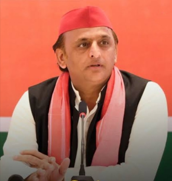 ایس پی صدر اکھلیش یادو نے جوہر یونیورسٹی کو بچانے کی اپیل کی ایس پی صدر اکھلیش یادو نے جوہر یونیورسٹی کو بچانے کی اپیل کی