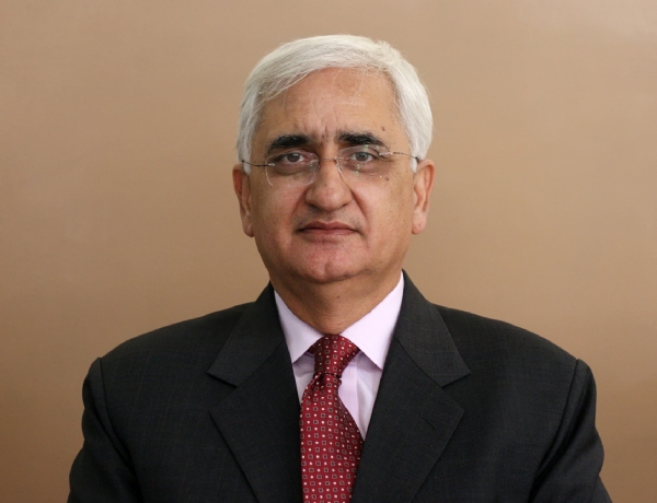 سلمان خورشید خامنہ ای کے جنازے میں شرکت کے لیے کھرگے کی جگہ ایران جائیں گے