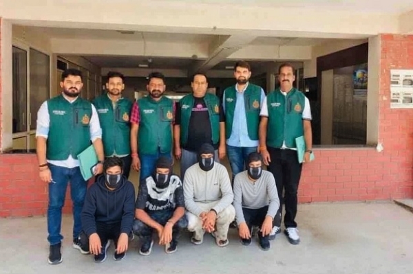 POLICE-ARRESTED-FOUR-TERRORIST POLICE-ARRESTED-FOUR-TERRORIST