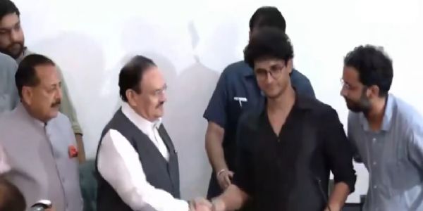 مرکزی حکومت نے سی جے پی کے مطالبات تسلیم کئے ، طلبا نے احتجاج ختم کرنے کا اعلان کیا