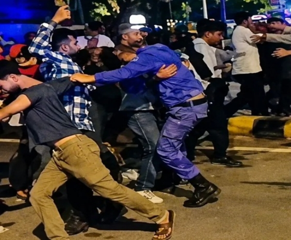 Clashes-police-CJP-protesters