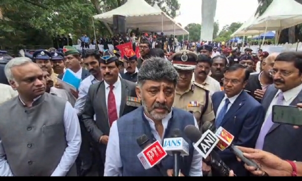 کرناٹک کے ارکانِ پارلیمنٹ کا پیر کو نئی دہلی میں اجلاس، خشک سالی اور ترقیاتی منصوبوں پر ہوگی بات چیت: ڈی کے شیوکمار