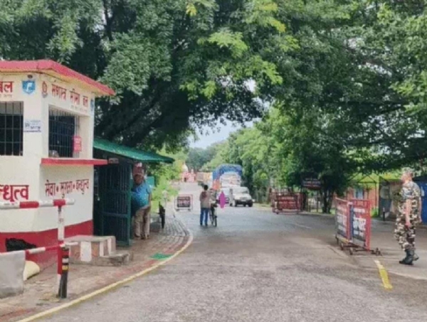نیپال میں دو  فریقین کے درمیان پرتشدد جھڑپ، پولیس کی فائرنگ سے ایک ہلاک، سپول سرحد پر چوکسی
