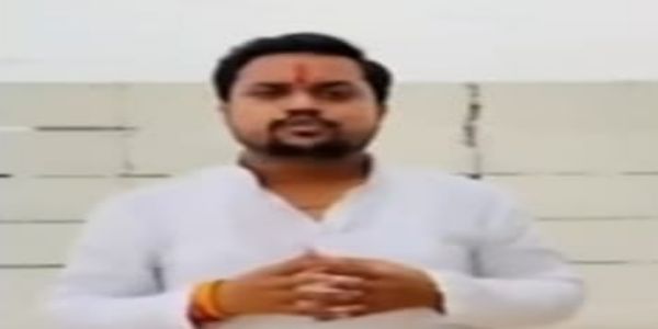 کانوڑ یاترا ڈیوٹی کے سلسلے میں شدت پسند ہندو رہنما ستیم پنڈت کا قابل اعتراض بیان وائرل