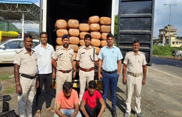 بہار-جھارکھنڈ بارڈر پر محکمہ آبکاری کی بڑی کارروائی، 279 کلو گرام گانجہ ضبط