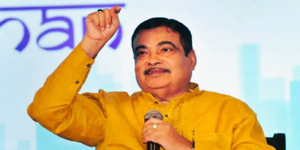 ای 20 تنازع: نتن گڈکری نے گوگل، میٹا اور دیگر پلیٹ فارمز کے خلاف 11 کروڑ روپے ہرجانے کا دعویٰ دائر کیا