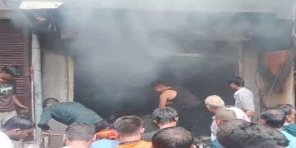 باندہ : گارمنٹس کی دکان میں خوفناک آتشزدگی، خواتین اور بچوں کو بحفاظت نکالا گیا