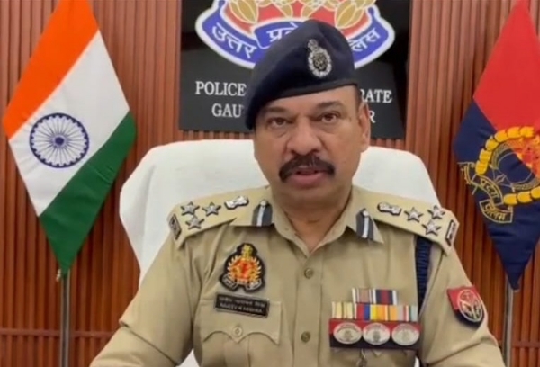 TWO-AND-HALF-THOUSAND-POLICE-P