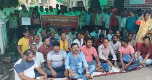 تین نکاتی مطالبات کو لیکر میونسپل کارپوریشن کے ملازمین کی ہڑتال