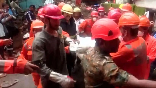 THANE-BUILDING-COLLAPSE-CONDOL THANE-BUILDING-COLLAPSE-CONDOL