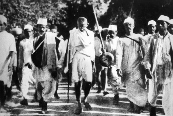 تاریخ کے صفحات میںیکم اگست : جب مہاتما گاندھی نے تحریکِ عدم تعاون کا آغاز کیا تاریخ کے صفحات میںیکم اگست : جب مہاتما گاندھی نے تحریکِ عدم تعاون کا آغاز کیا