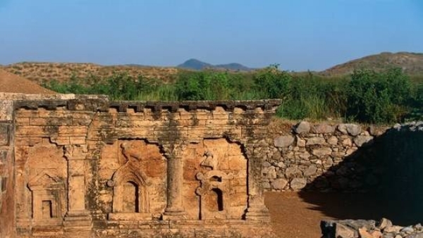 ٹیکسلا میں تعمیرِ نو پر یونیسکو کی پاکستان کو سخت وارننگ ٹیکسلا میں تعمیرِ نو پر یونیسکو کی پاکستان کو سخت وارننگ