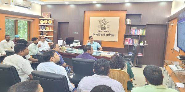 ترقیاتی منصوبوں میں غفلت برداشت نہیں کی جائے گی: ضلع مجسٹریٹ
