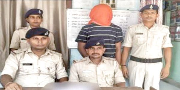 اسمیک کےساتھ اسمگلر گرفتار