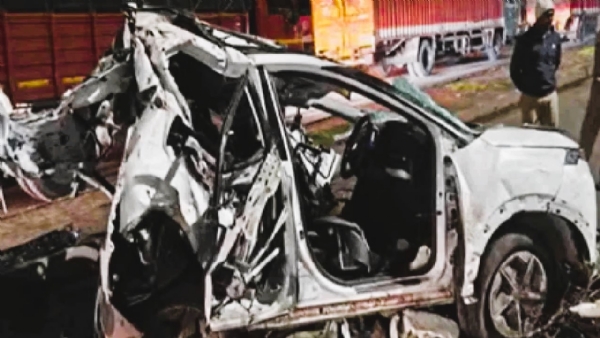 PUNE SATARA HIGHWAY ACCIDENT FOUR KILLED