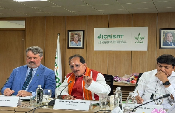 زرعی شعبے میں تحقیق اور اختراع کے ثمرات کو عام لوگوں تک پہنچانا ہماری ترجیح زرعی شعبے میں تحقیق اور اختراع کے ثمرات کو عام لوگوں تک پہنچانا ہماری ترجیح