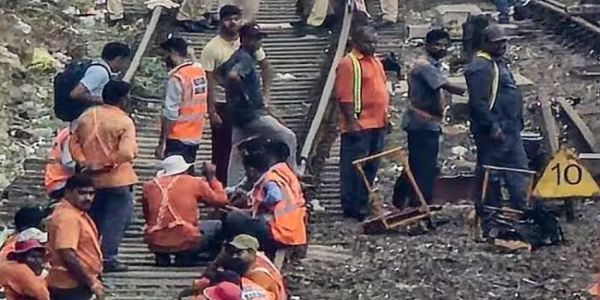 مغربی ریلوے کے بوریولی اور بھائیندر کے درمیان چار گھنٹے کا جمبو بلاک