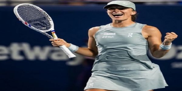 ایگا سویئتیک نے جیتا 2026 کا پہلا خطاب، کینیڈین اوپن اپنے نام کیا