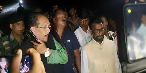 لاتیہار میں خوفناک سڑک حادثہ، کنٹینر کے نیچے آٹو دبنے سے چھ افراد ہلاک