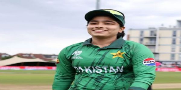 خواتین ایشیا کپ اور ایشیائی کھیلوں کے لیے پاکستان کی کپتانی فاطمہ ثنا کے سپرد