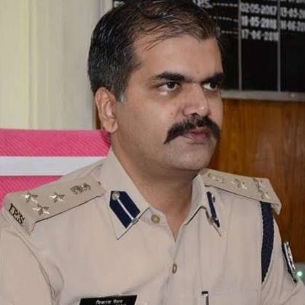 (اپ ڈیٹ) روہتاس کے ایگزیکٹو افسر ومل کمار کے قتل کا انکشاف، ڈرائیور نے جرم کا اعتراف کیا (اپ ڈیٹ) روہتاس کے ایگزیکٹو افسر ومل کمار کے قتل کا انکشاف، ڈرائیور نے جرم کا اعتراف کیا