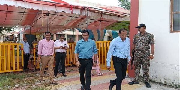 دتیا ضمنی انتخاب: ووٹوں کی گنتی کی تمام تیاریاں مکمل، جنرل آبزرور اور کلکٹر نے انتظامات کا جائزہ لیا