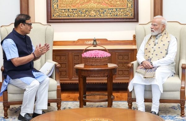 Assam-Himanta-Meets-PM-Modi-Discussion