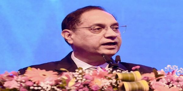 ایشو کے ذریعے جمع شدہ رقم کے استعمال کی نگرانی اور معلومات کی فراہمی سے متعلق ضوابط کا سیبی جائزہ لے رہا ہے: توہن کانت