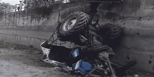 دھار میں کانوڑیوں کو لے جارہی ٹریکٹر ٹرالی پل سے گر گئی، 20 زخمی