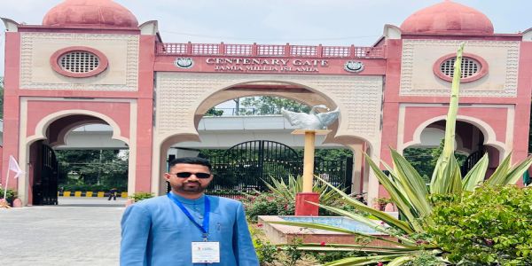 اے ایم یو کے ریسرچ اسکالر نے جی ایس ٹی اصلاحات پر قومی کانفرنس میں مقالہ پیش کیا