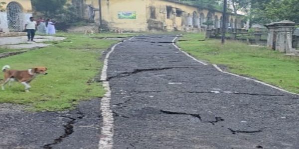 سی سی ایل کا لنکاسٹراسپتال دھنس گیا، عمارت کے ساتھ زمین میں دراڑیں پڑ گئیں