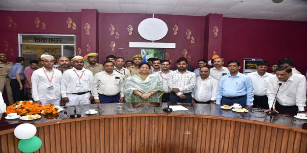 رخصتی کے موقع پر ذاتی اسٹاف کی خدمات کو یاد کرکے جذباتی ہوئیں سنگیتا سنگھ